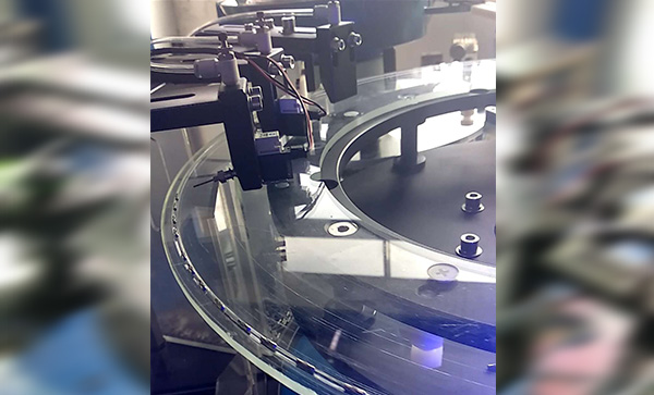 壓鉚螺母篩選機(jī)